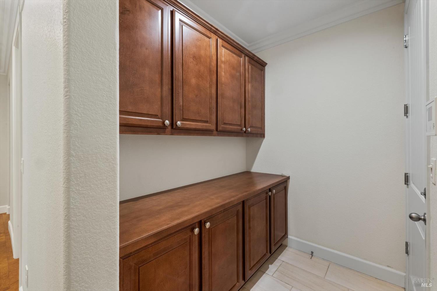 Detail Gallery Image 20 of 74 For 2036 Newcastle Dr, Vacaville,  CA 95687 - 3 Beds | 3 Baths