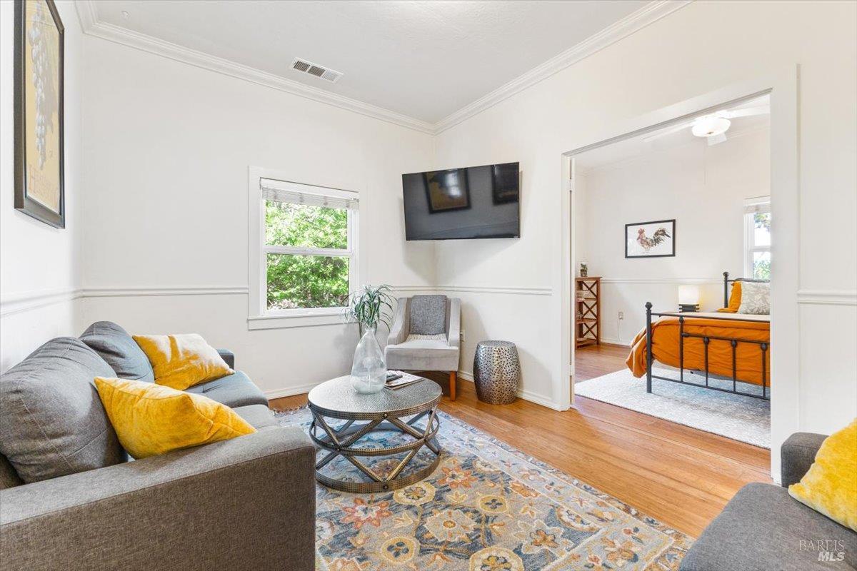 Detail Gallery Image 31 of 56 For 320 Center St, Healdsburg,  CA 95448 - – Beds | – Baths