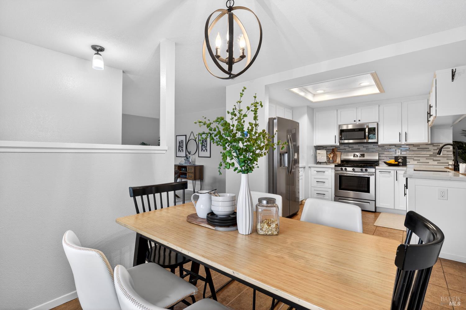 Detail Gallery Image 9 of 66 For 125 Easson Ct, Vallejo,  CA 94591 - 3 Beds | 2 Baths