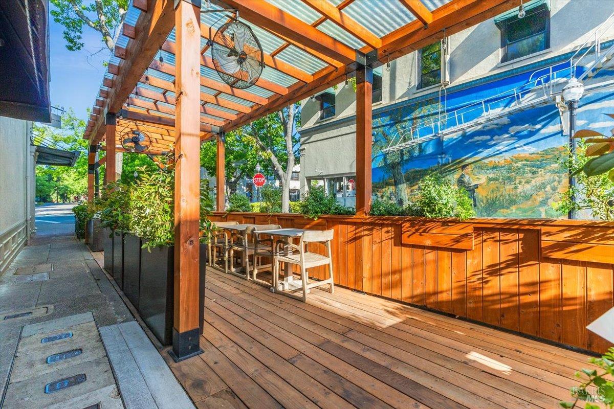 Detail Gallery Image 28 of 56 For 320 Center St, Healdsburg,  CA 95448 - – Beds | – Baths