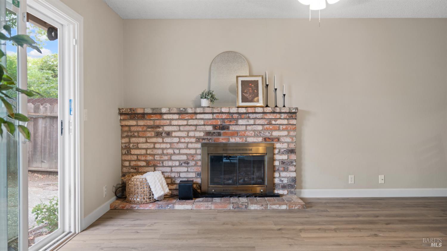 Detail Gallery Image 9 of 26 For 257 Holly Dr, Fairfield,  CA 94533 - 3 Beds | 2 Baths