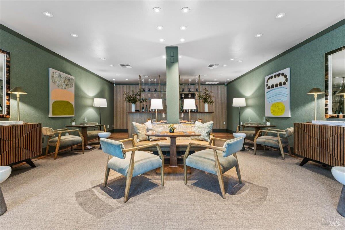 Detail Gallery Image 8 of 56 For 320 Center St, Healdsburg,  CA 95448 - – Beds | – Baths