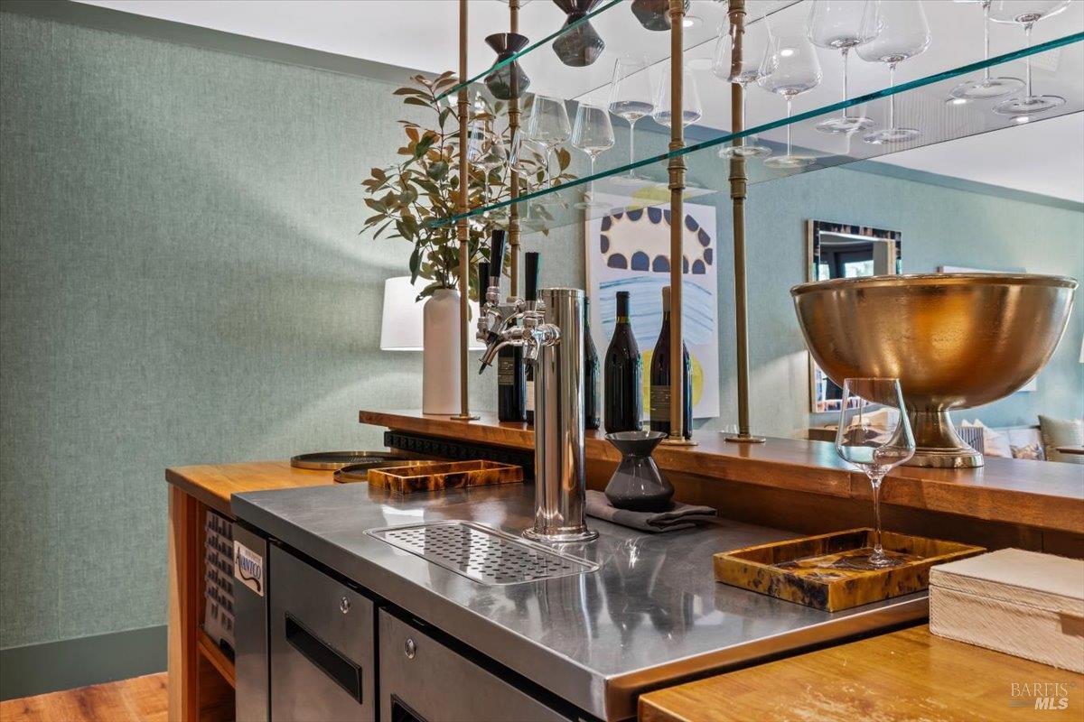 Detail Gallery Image 15 of 56 For 320 Center St, Healdsburg,  CA 95448 - – Beds | – Baths