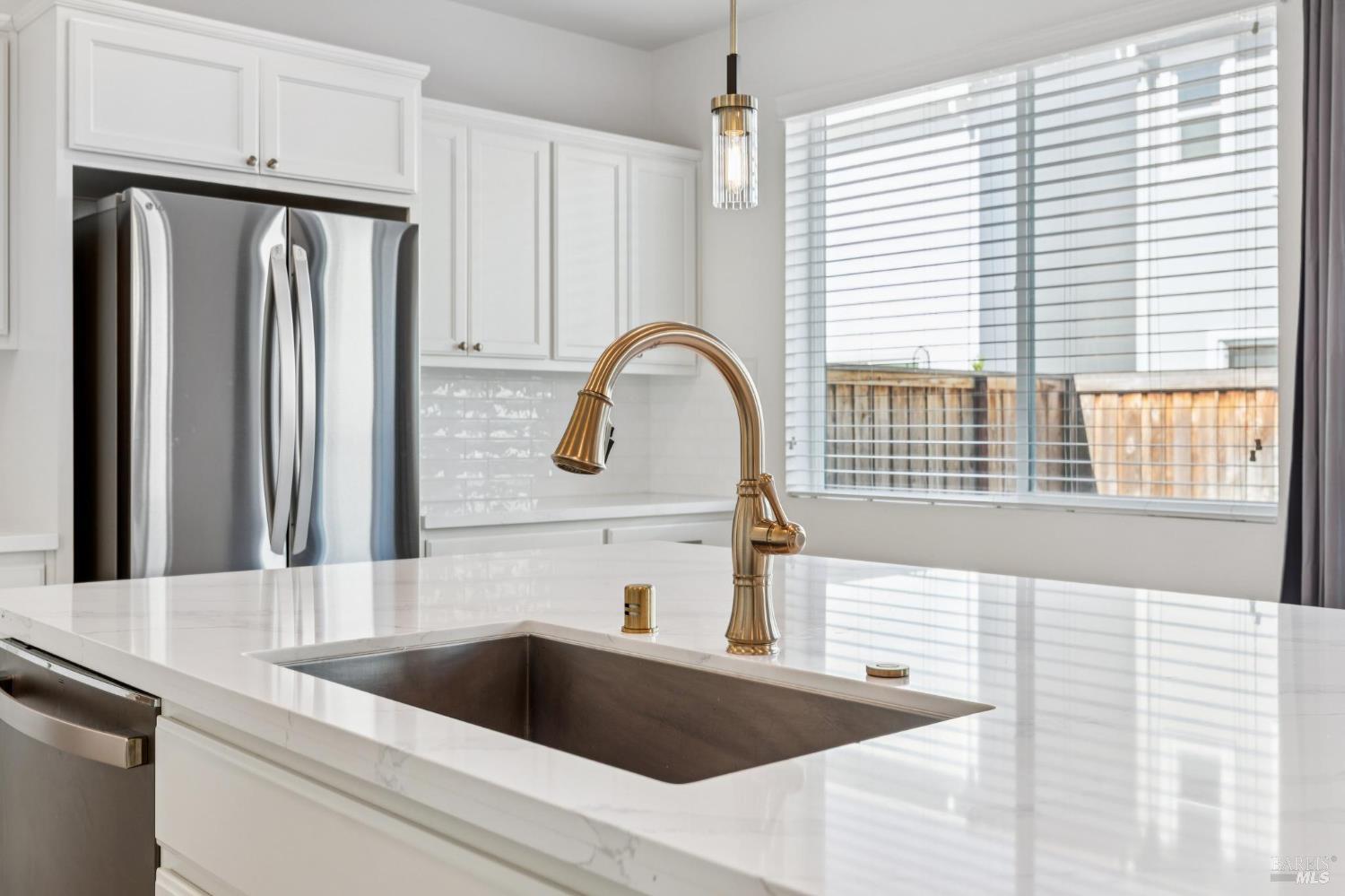 Detail Gallery Image 11 of 40 For 1336 Renewal Ln, Fairfield,  CA 94533 - 4 Beds | 3 Baths