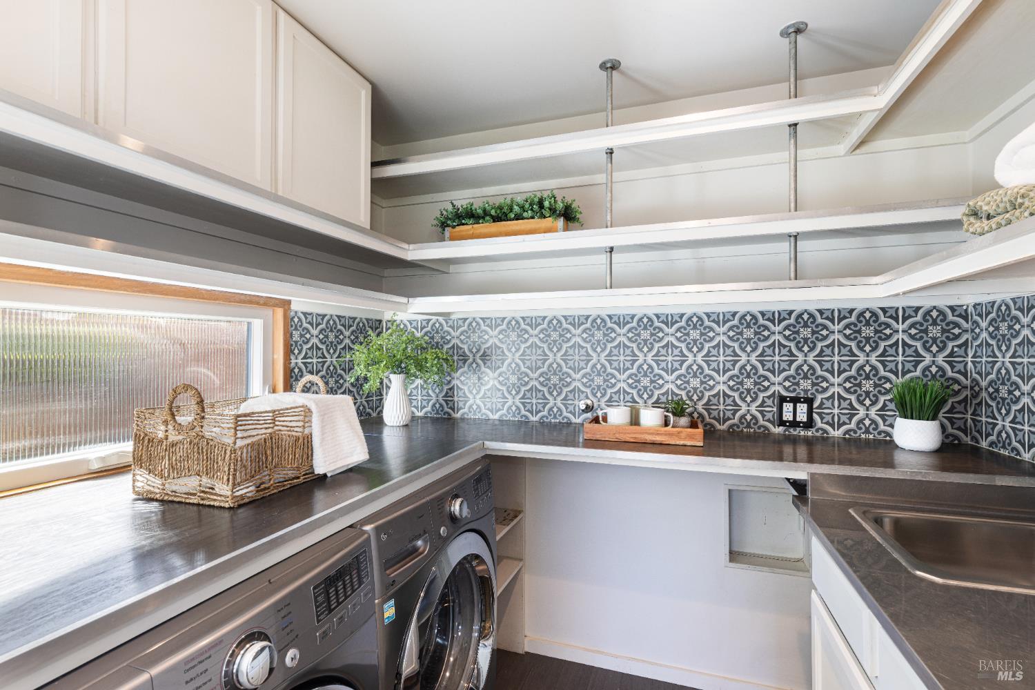 Detail Gallery Image 10 of 26 For 3776 Norfolk St, Napa,  CA 94558 - 3 Beds | 2 Baths