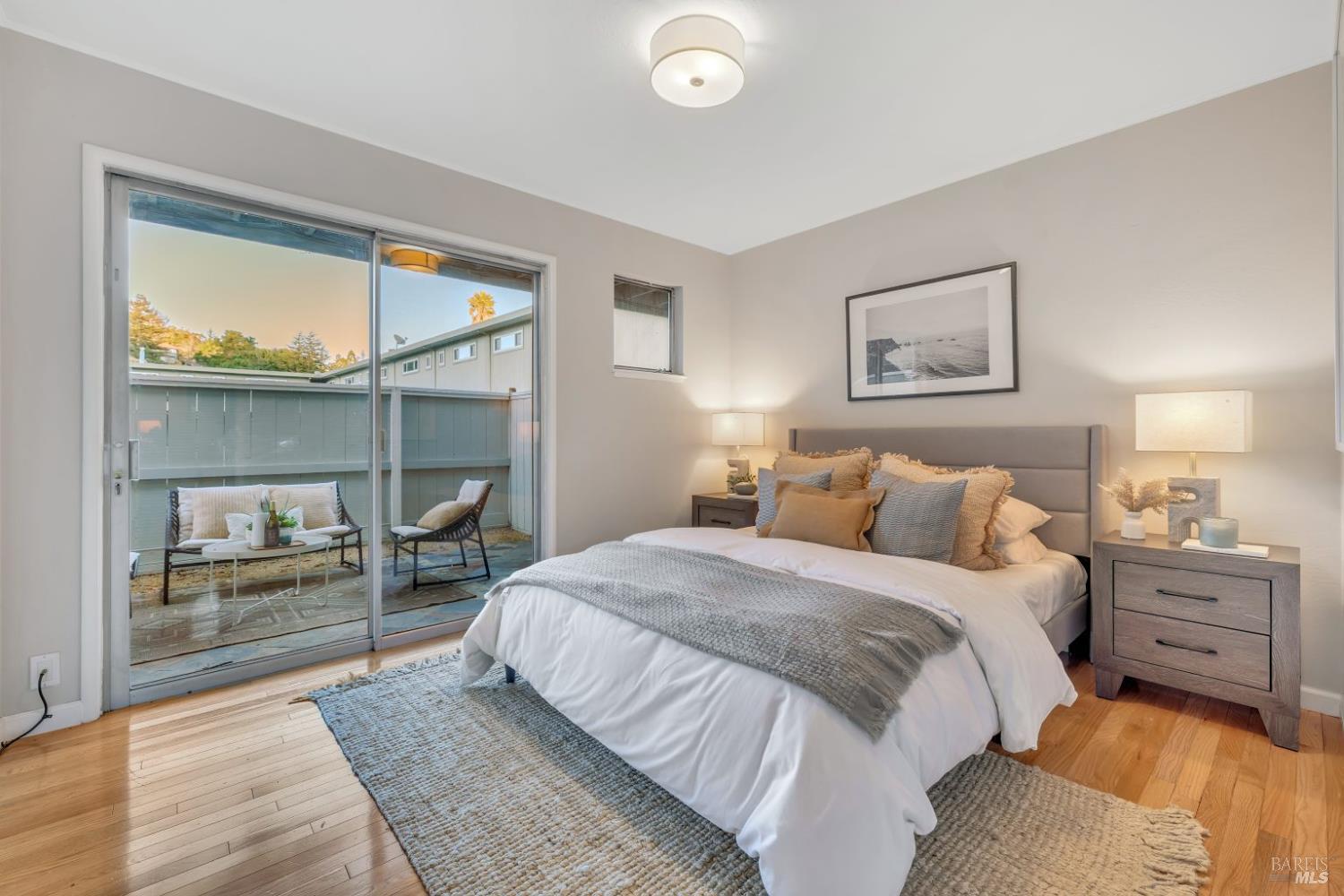 Detail Gallery Image 11 of 25 For 61 Pixley Ave #3,  Corte Madera,  CA 94925 - 2 Beds | 1 Baths