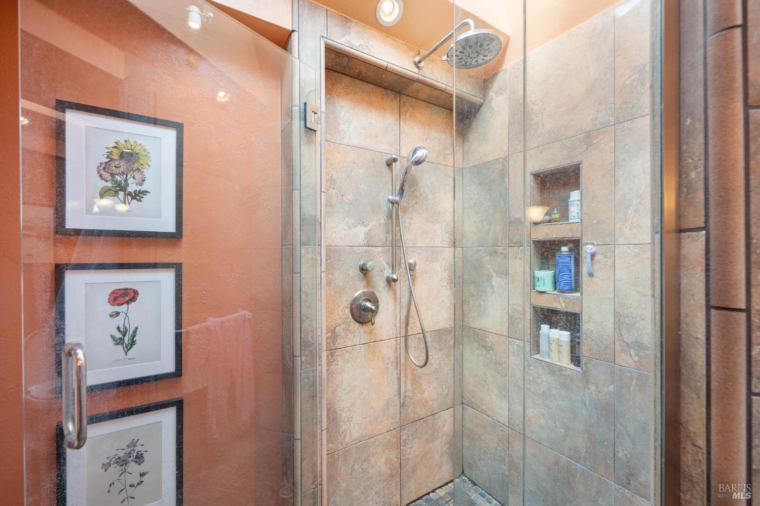 Detail Gallery Image 17 of 43 For 337 Bettencourt St, Sonoma,  CA 95476 - 3 Beds | 2 Baths