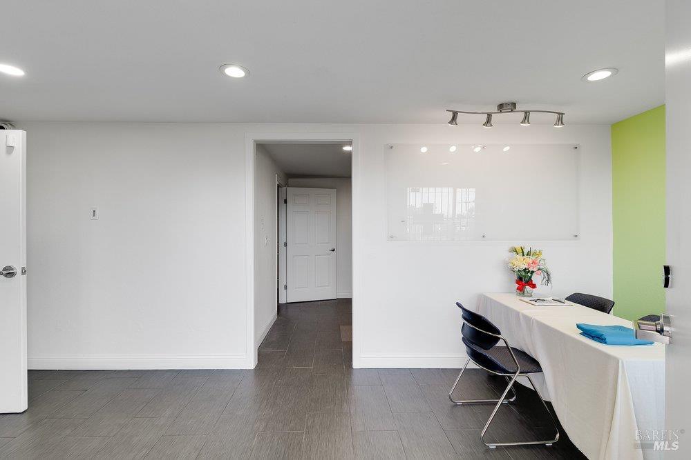 Detail Gallery Image 5 of 43 For 1966 Broadway St, Vallejo,  CA 94589 - – Beds | – Baths