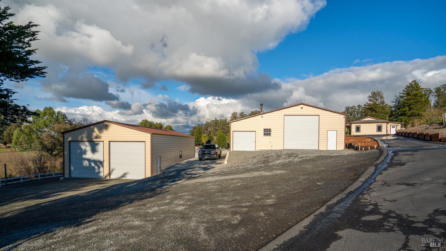 Detail Gallery Image 13 of 57 For 9130 Water Rd, Cotati,  CA 94931 - 3 Beds | 2/1 Baths