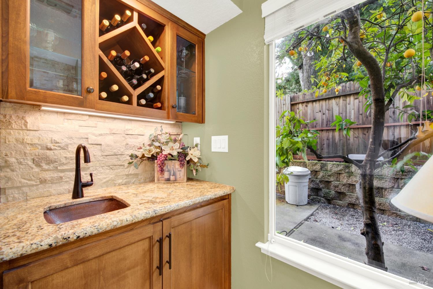 Detail Gallery Image 44 of 93 For 318 Kilgarvan Ct, Vacaville,  CA 95688 - 4 Beds | 3 Baths