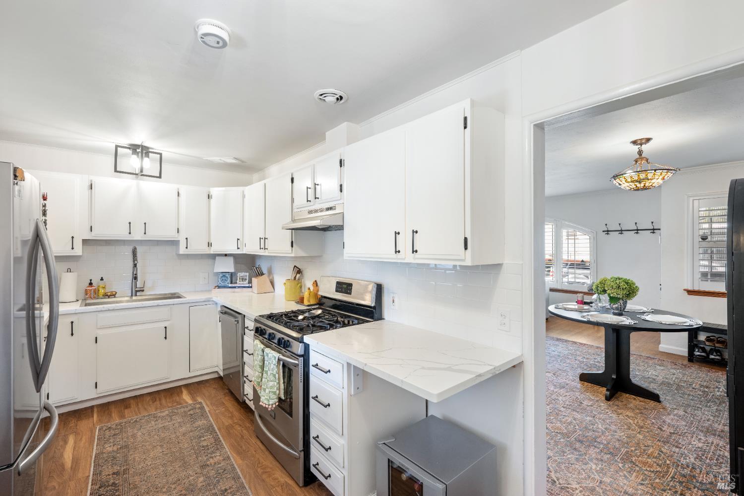 Detail Gallery Image 18 of 43 For 337 Bettencourt St, Sonoma,  CA 95476 - 3 Beds | 2 Baths