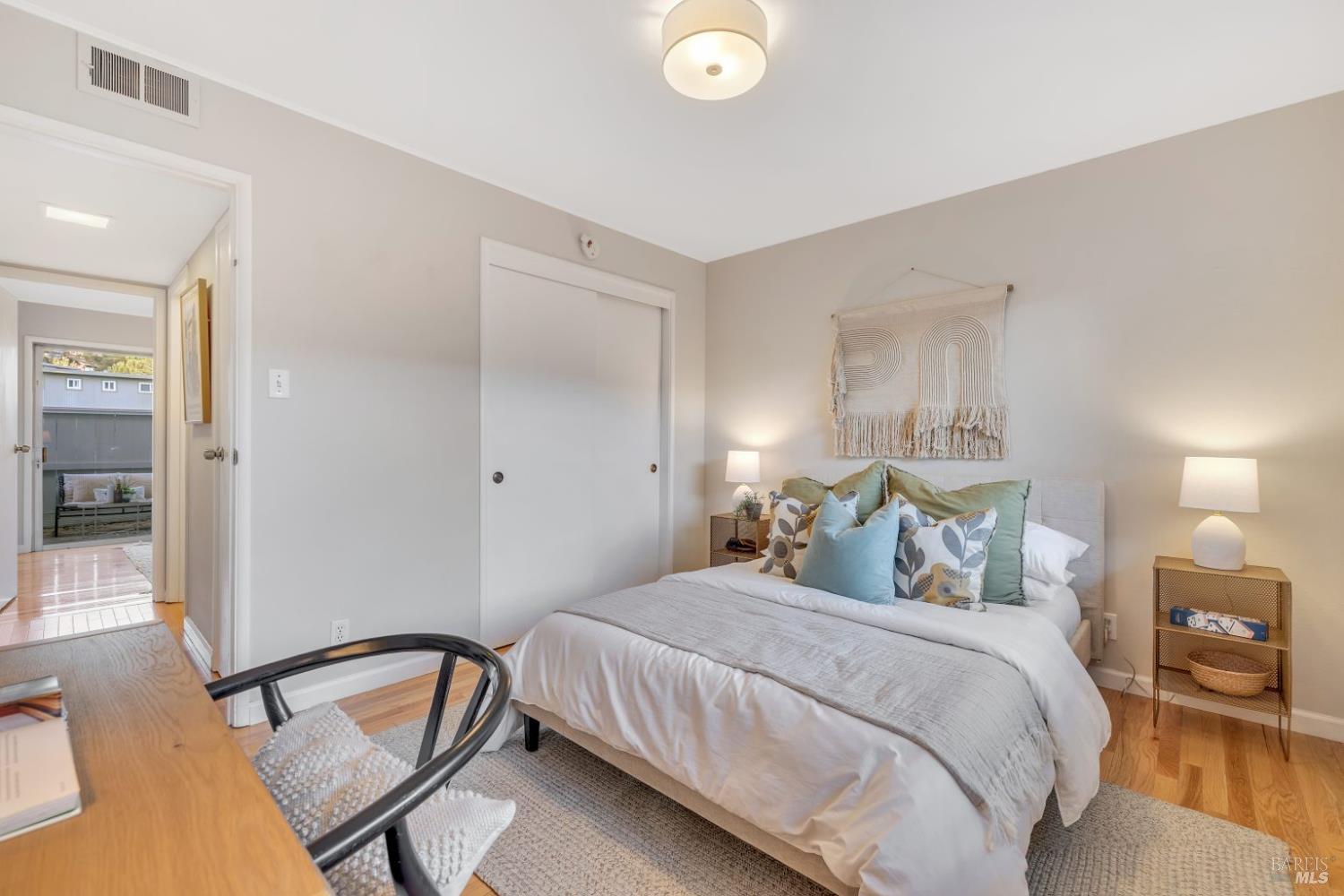 Detail Gallery Image 8 of 25 For 61 Pixley Ave #3,  Corte Madera,  CA 94925 - 2 Beds | 1 Baths