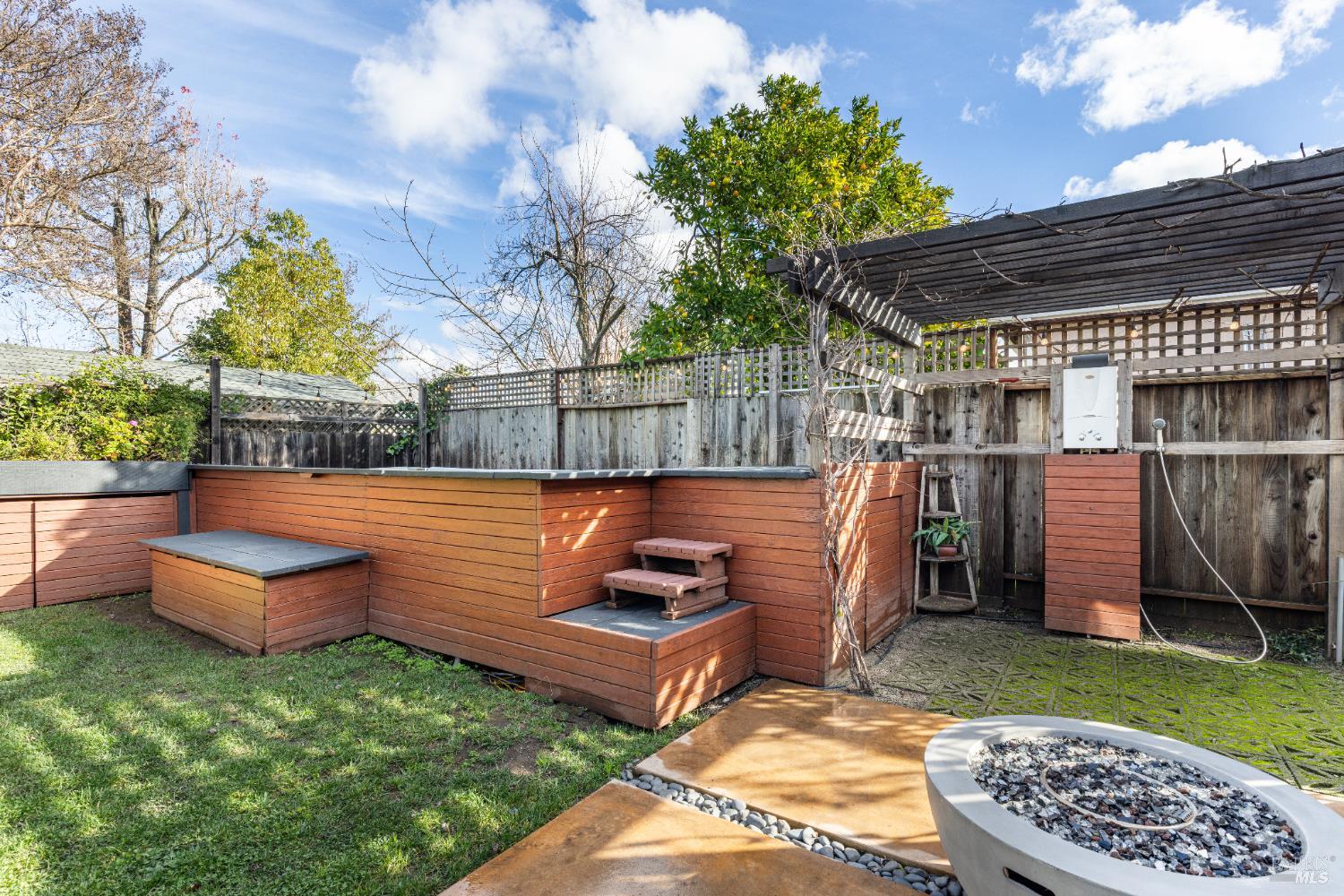 Detail Gallery Image 20 of 26 For 3776 Norfolk St, Napa,  CA 94558 - 3 Beds | 2 Baths