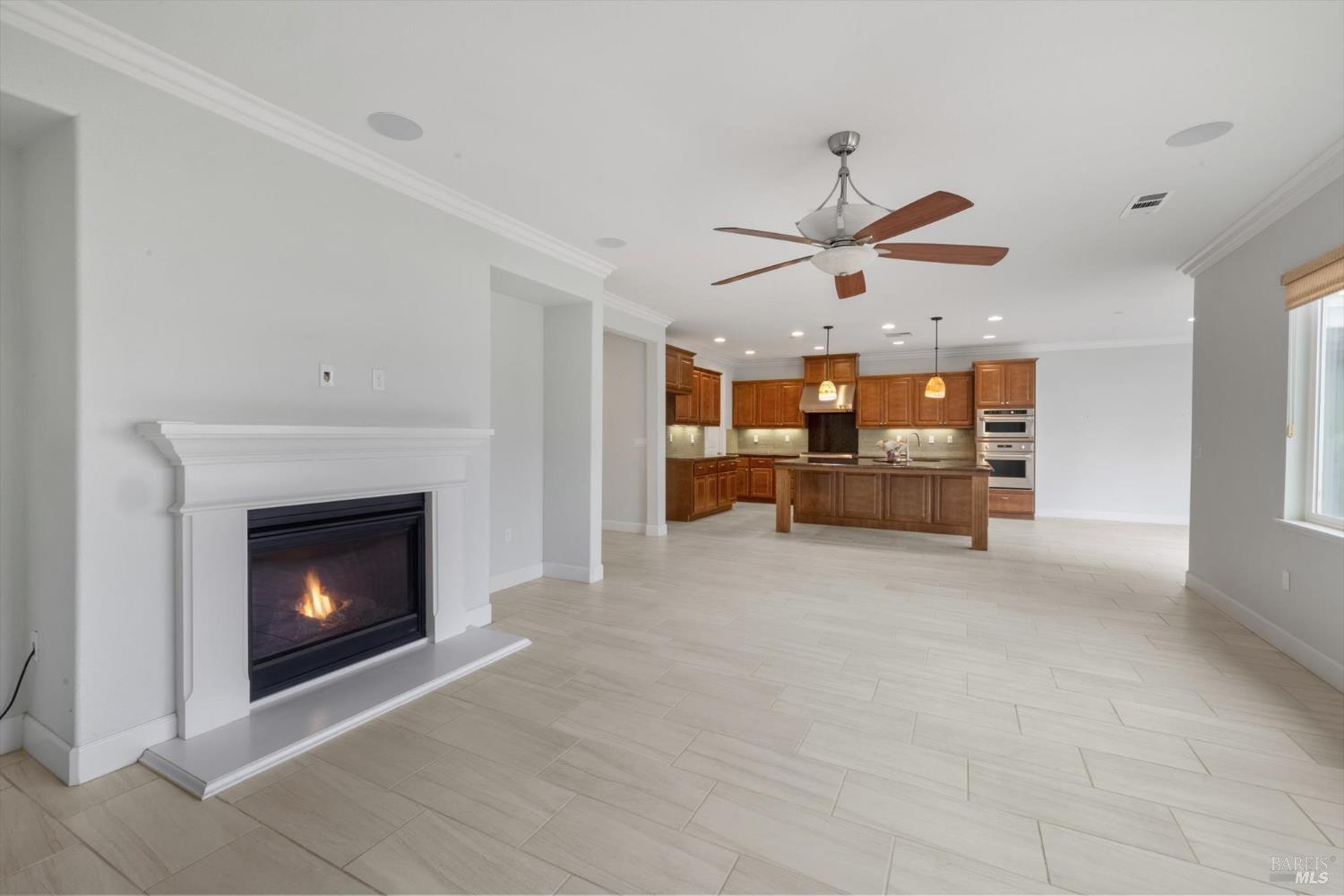 Detail Gallery Image 40 of 74 For 2036 Newcastle Dr, Vacaville,  CA 95687 - 3 Beds | 3 Baths