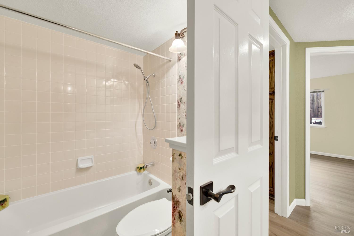 Detail Gallery Image 47 of 93 For 318 Kilgarvan Ct, Vacaville,  CA 95688 - 4 Beds | 3 Baths