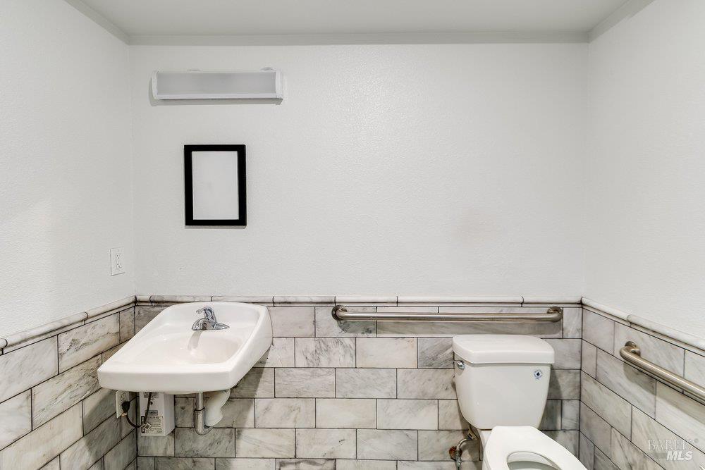 Detail Gallery Image 23 of 43 For 1966 Broadway St, Vallejo,  CA 94589 - – Beds | – Baths