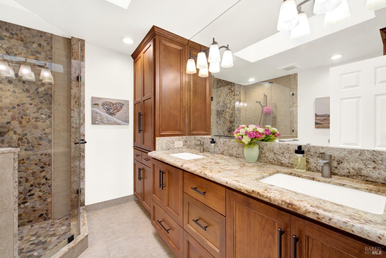 Detail Gallery Image 57 of 93 For 318 Kilgarvan Ct, Vacaville,  CA 95688 - 4 Beds | 3 Baths