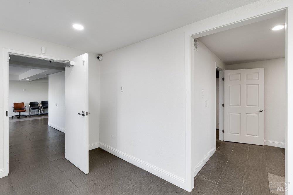 Detail Gallery Image 11 of 43 For 1966 Broadway St, Vallejo,  CA 94589 - – Beds | – Baths