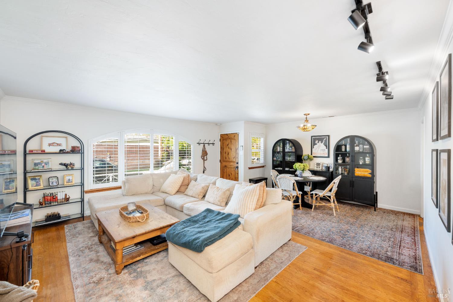 Detail Gallery Image 4 of 43 For 337 Bettencourt St, Sonoma,  CA 95476 - 3 Beds | 2 Baths