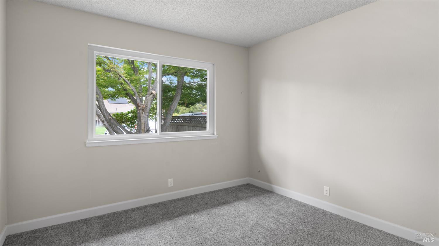 Detail Gallery Image 20 of 26 For 257 Holly Dr, Fairfield,  CA 94533 - 3 Beds | 2 Baths