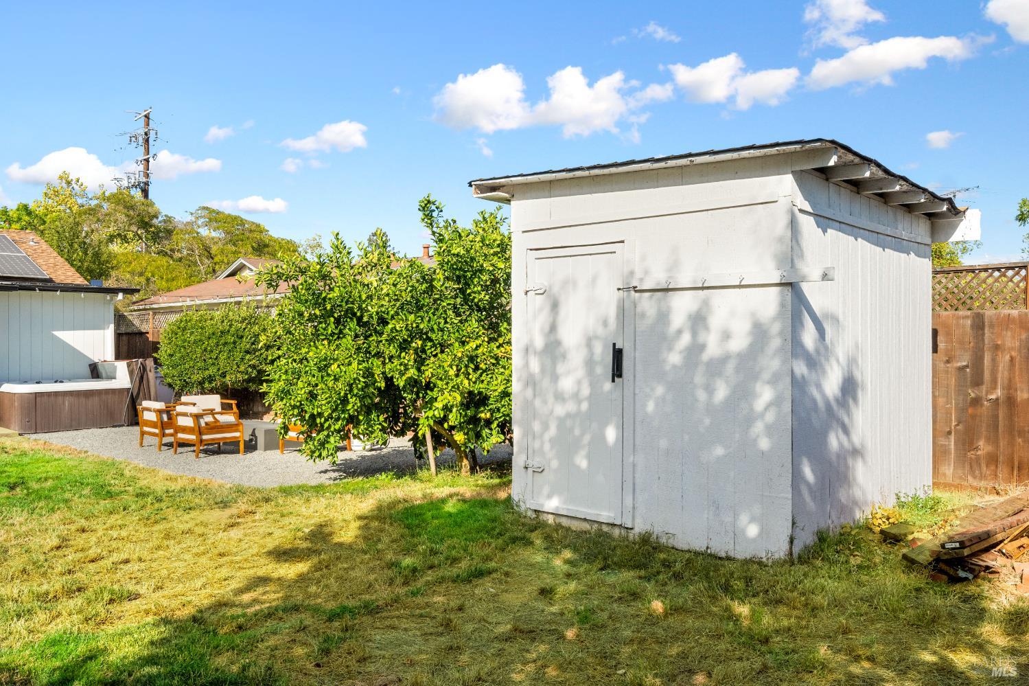 Detail Gallery Image 32 of 43 For 337 Bettencourt St, Sonoma,  CA 95476 - 3 Beds | 2 Baths