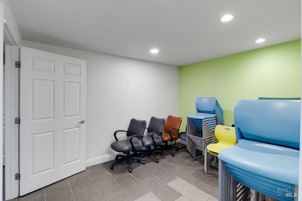 Detail Gallery Image 12 of 43 For 1966 Broadway St, Vallejo,  CA 94589 - – Beds | – Baths