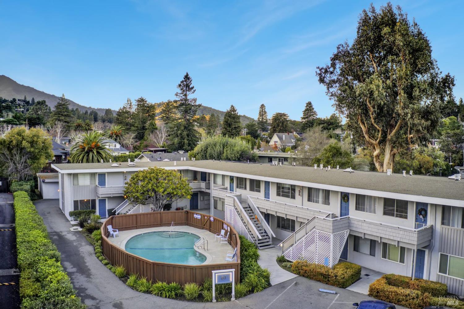 Detail Gallery Image 18 of 25 For 61 Pixley Ave #3,  Corte Madera,  CA 94925 - 2 Beds | 1 Baths