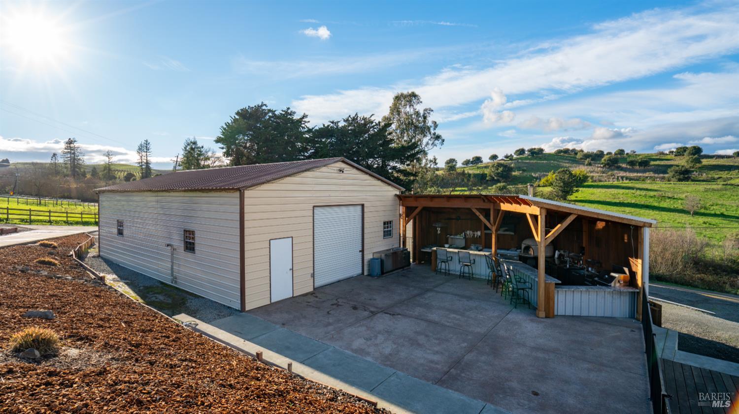 Detail Gallery Image 15 of 57 For 9130 Water Rd, Cotati,  CA 94931 - 3 Beds | 2/1 Baths