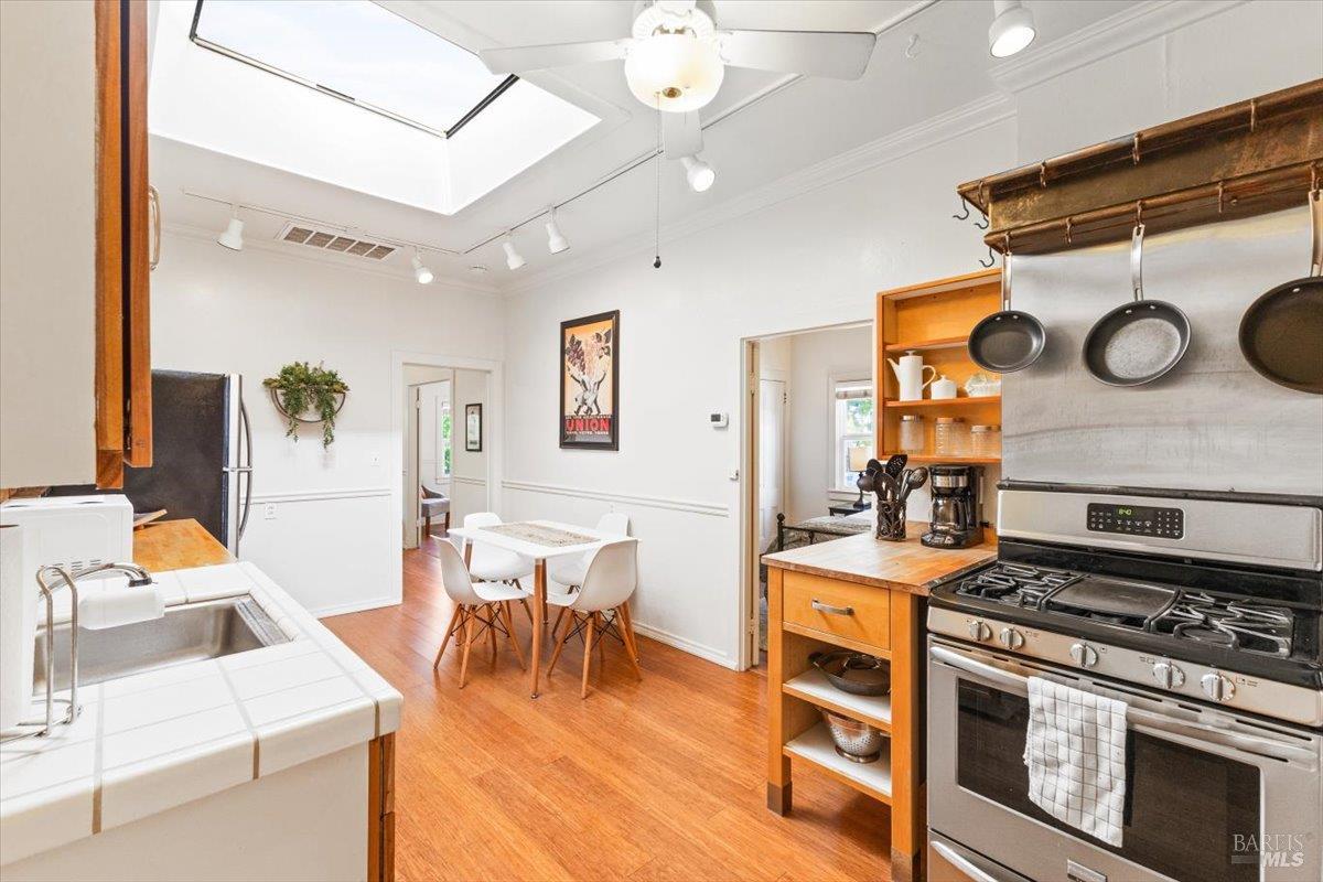 Detail Gallery Image 44 of 56 For 320 Center St, Healdsburg,  CA 95448 - – Beds | – Baths