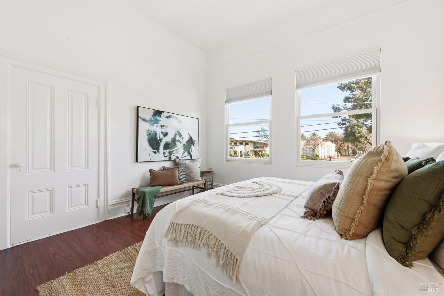 Detail Gallery Image 6 of 29 For 619 B St, San Rafael,  CA 94901 - 2 Beds | 1 Baths