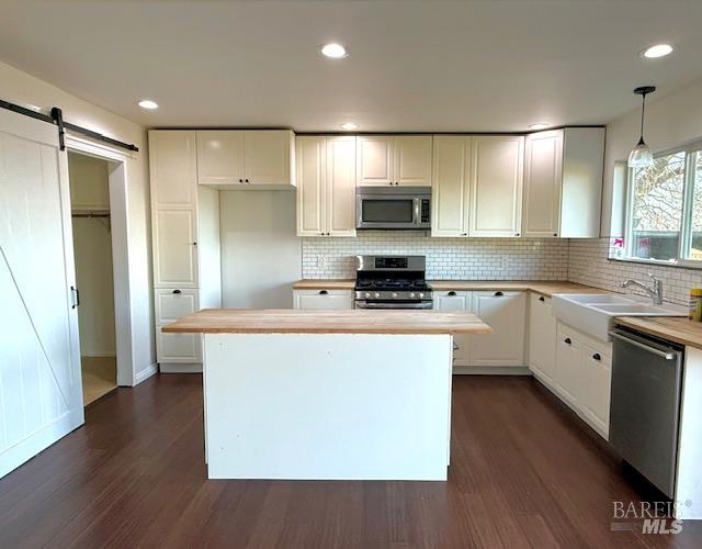 Detail Gallery Image 3 of 31 For 6765 S State Hwy 29 Rd, Kelseyville,  CA 95451 - 2 Beds | 2 Baths