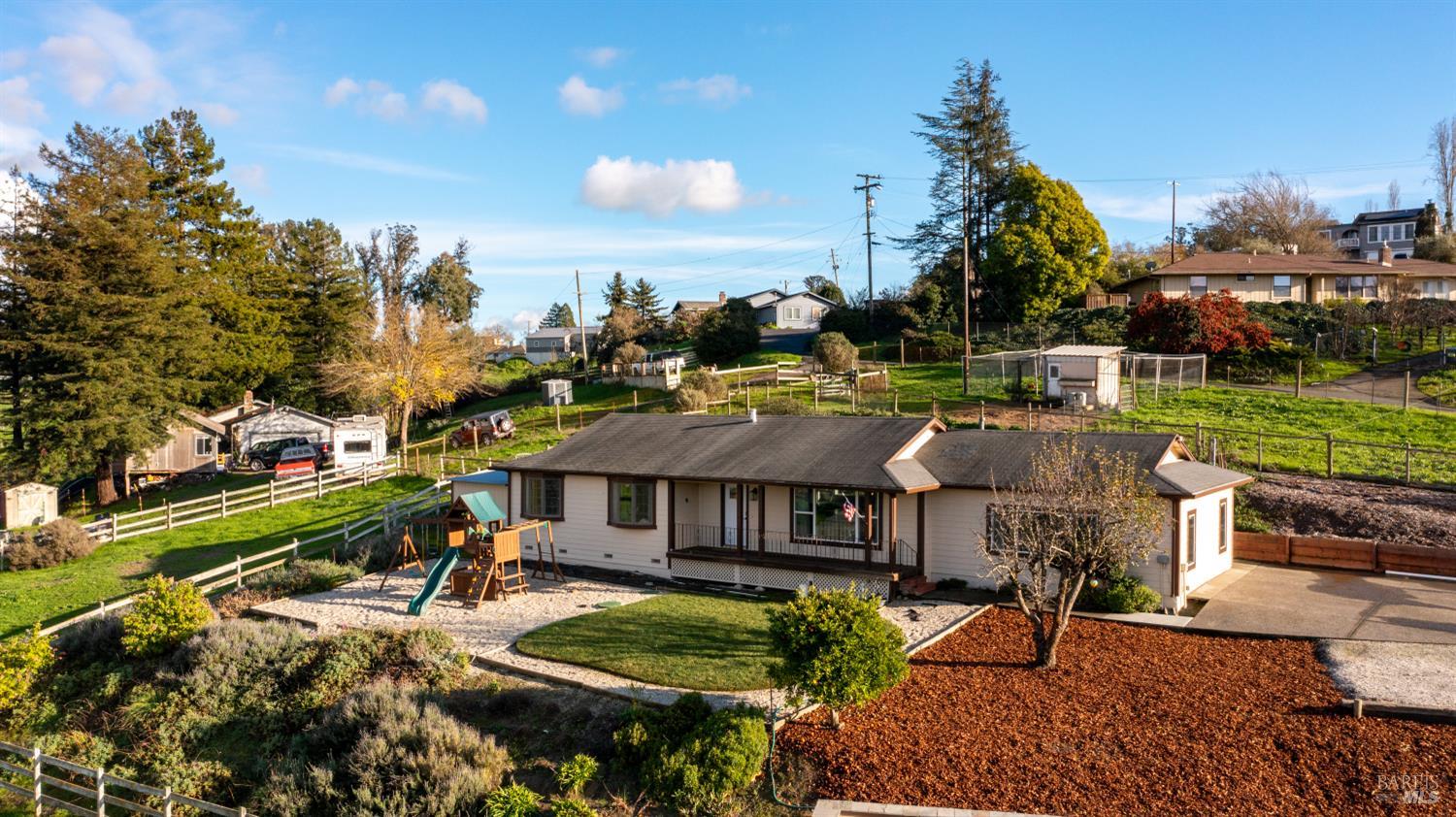 Detail Gallery Image 8 of 57 For 9130 Water Rd, Cotati,  CA 94931 - 3 Beds | 2/1 Baths