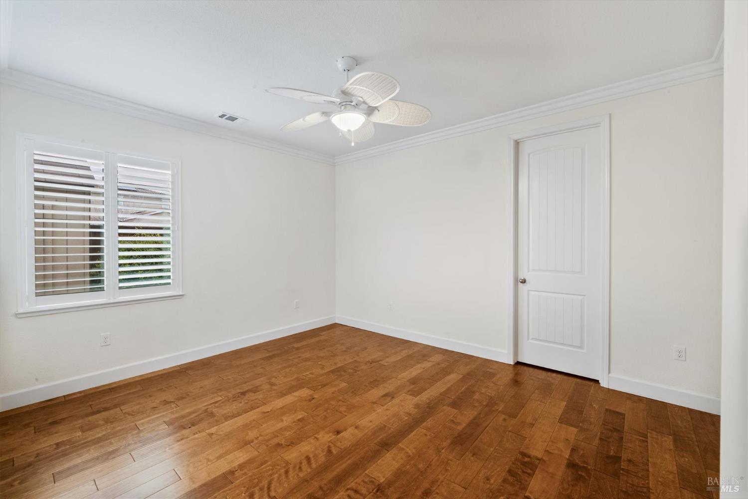 Detail Gallery Image 16 of 74 For 2036 Newcastle Dr, Vacaville,  CA 95687 - 3 Beds | 3 Baths