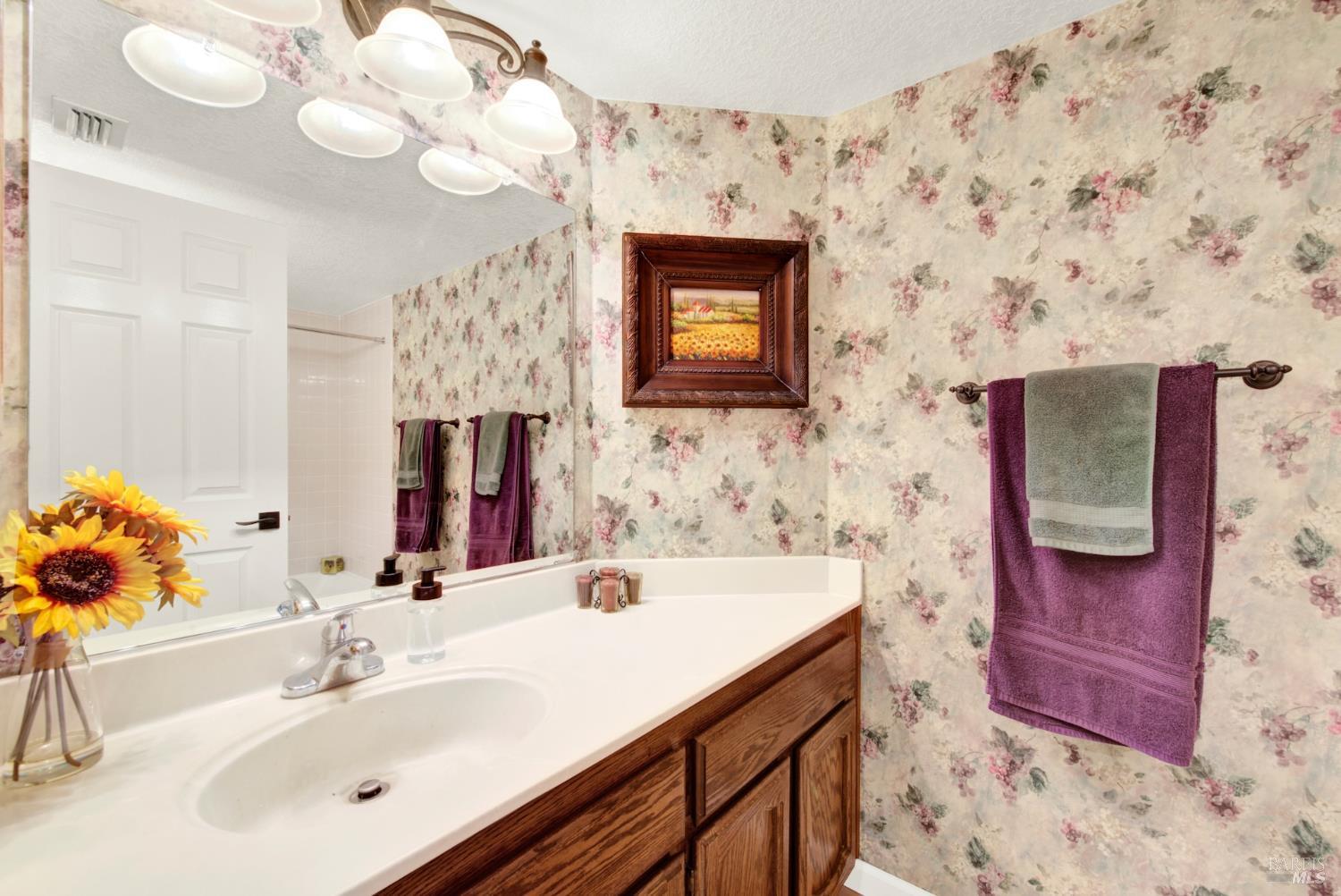 Detail Gallery Image 46 of 93 For 318 Kilgarvan Ct, Vacaville,  CA 95688 - 4 Beds | 3 Baths