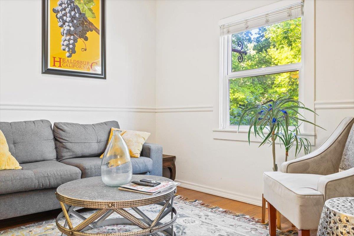 Detail Gallery Image 32 of 56 For 320 Center St, Healdsburg,  CA 95448 - – Beds | – Baths