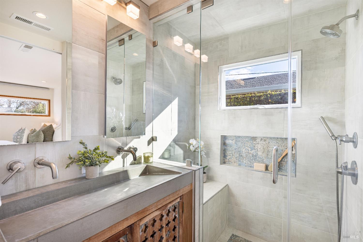 Detail Gallery Image 18 of 26 For 3776 Norfolk St, Napa,  CA 94558 - 3 Beds | 2 Baths