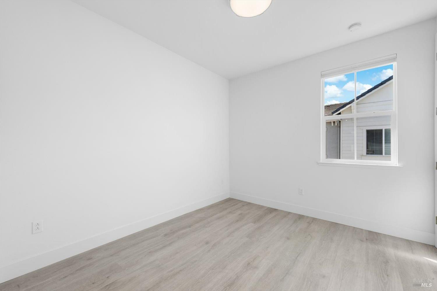 Detail Gallery Image 17 of 24 For 339 Pear Tree Ter #C,  Napa,  CA 94558 - 3 Beds | 3 Baths