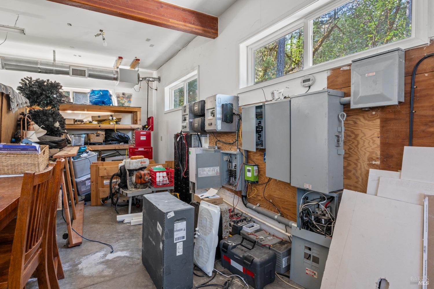 Detail Gallery Image 16 of 22 For 9355 Spyrock Rd, Laytonville,  CA 95454 - 3 Beds | 1/1 Baths