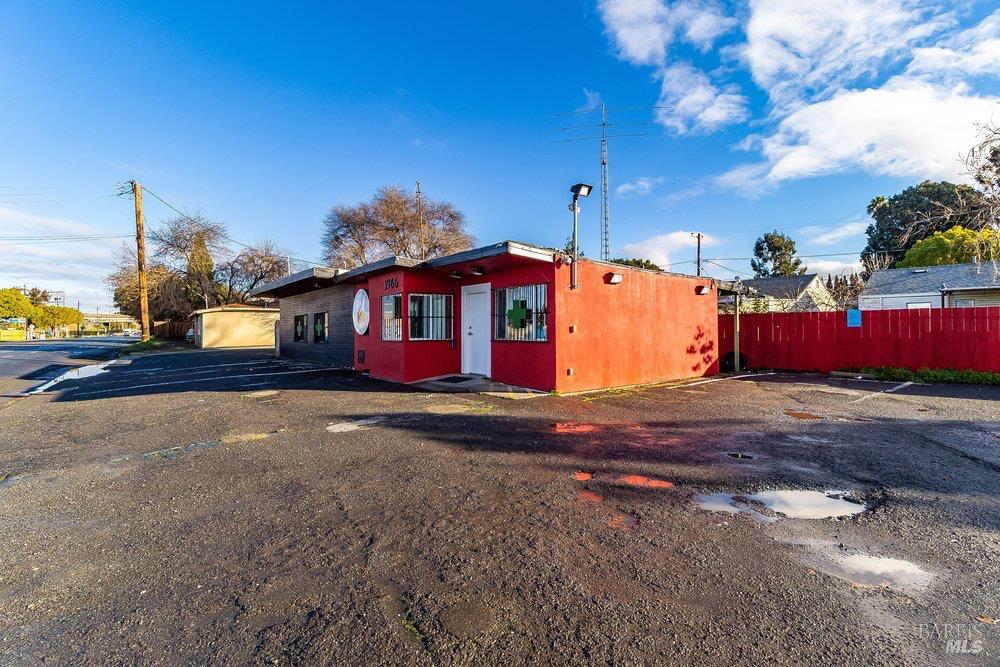 Detail Gallery Image 33 of 43 For 1966 Broadway St, Vallejo,  CA 94589 - – Beds | – Baths