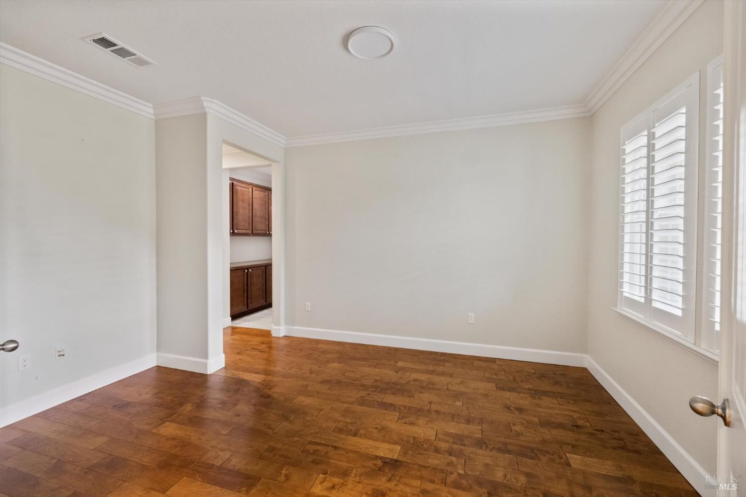 Detail Gallery Image 18 of 74 For 2036 Newcastle Dr, Vacaville,  CA 95687 - 3 Beds | 3 Baths