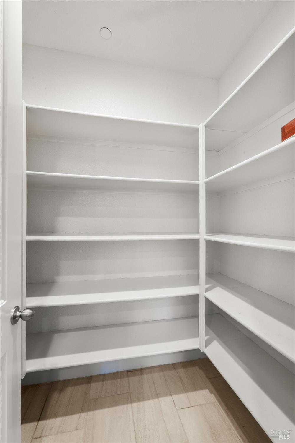 Detail Gallery Image 51 of 74 For 2036 Newcastle Dr, Vacaville,  CA 95687 - 3 Beds | 3 Baths