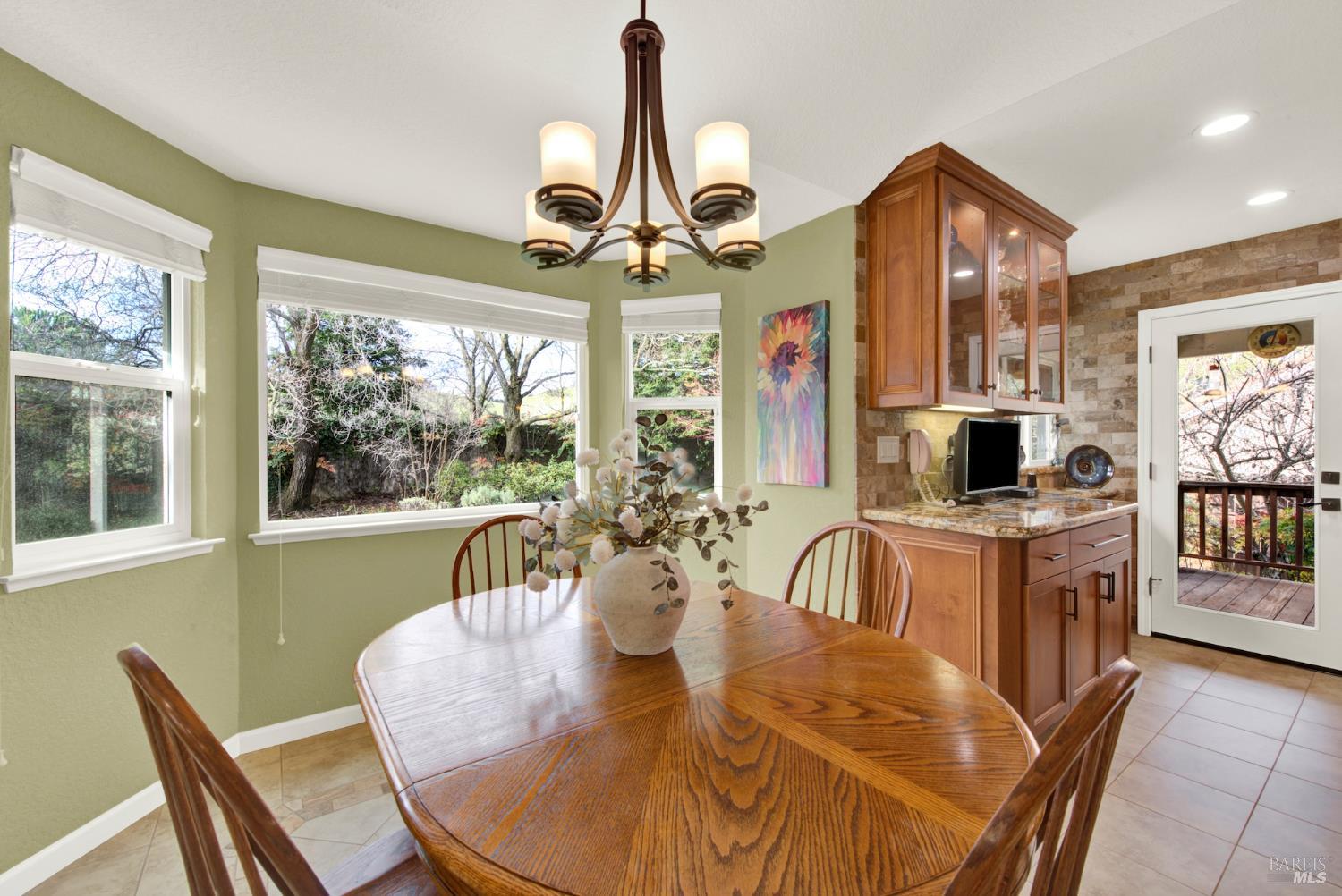 Detail Gallery Image 37 of 93 For 318 Kilgarvan Ct, Vacaville,  CA 95688 - 4 Beds | 3 Baths