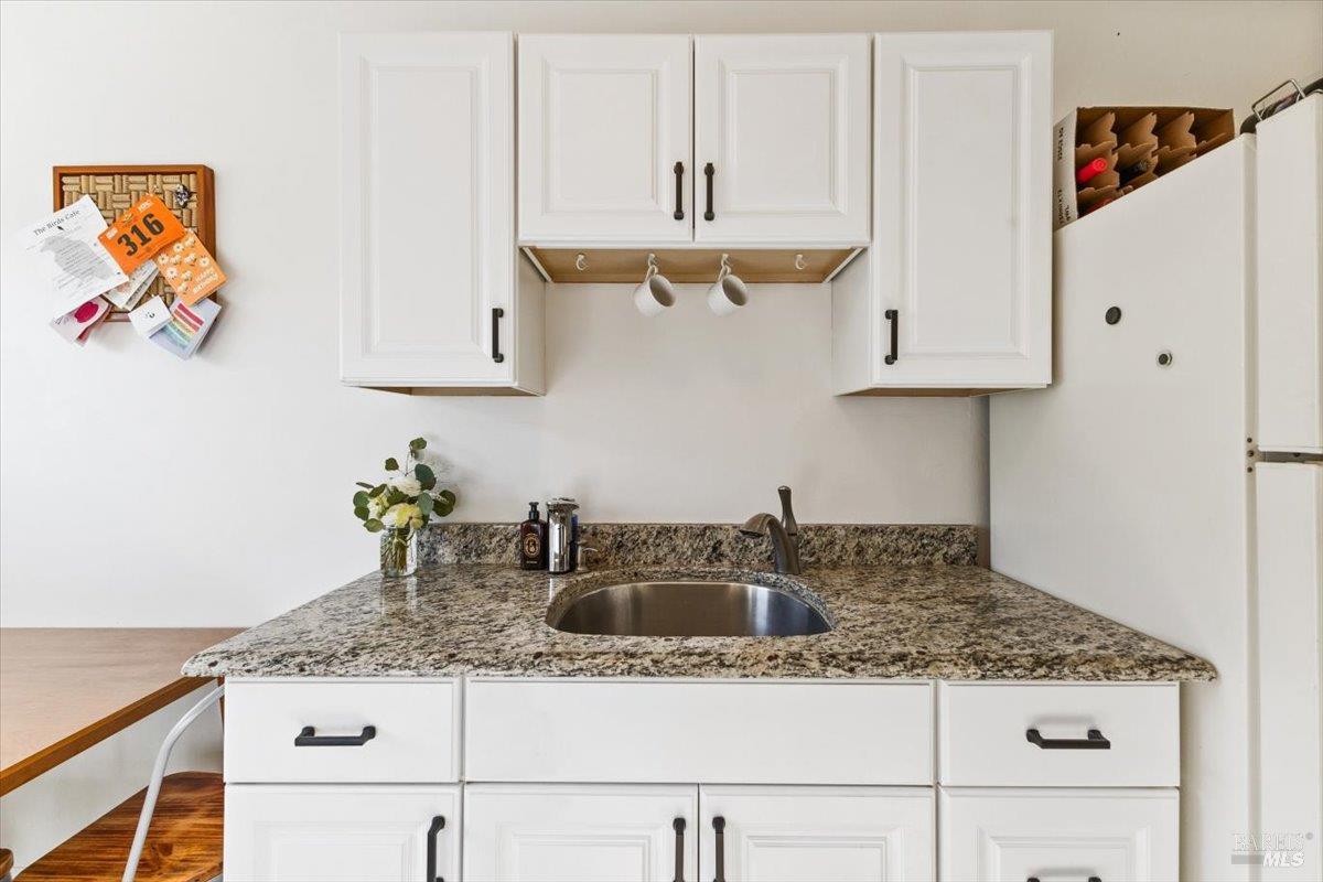 Detail Gallery Image 39 of 56 For 320 Center St, Healdsburg,  CA 95448 - – Beds | – Baths