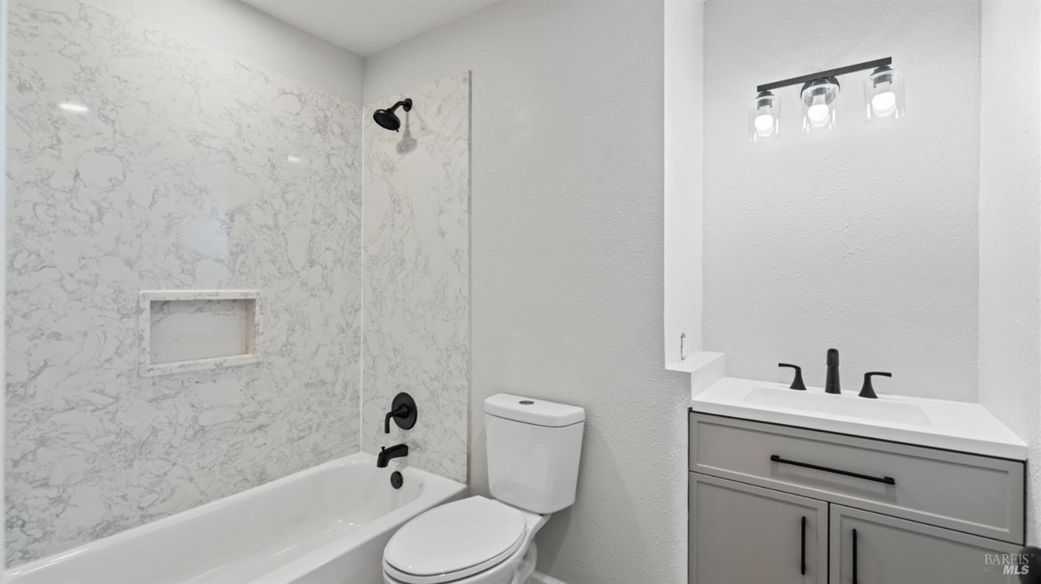 Detail Gallery Image 17 of 30 For 70 Manzanita Dr, Vacaville,  CA 95688 - 4 Beds | 2 Baths