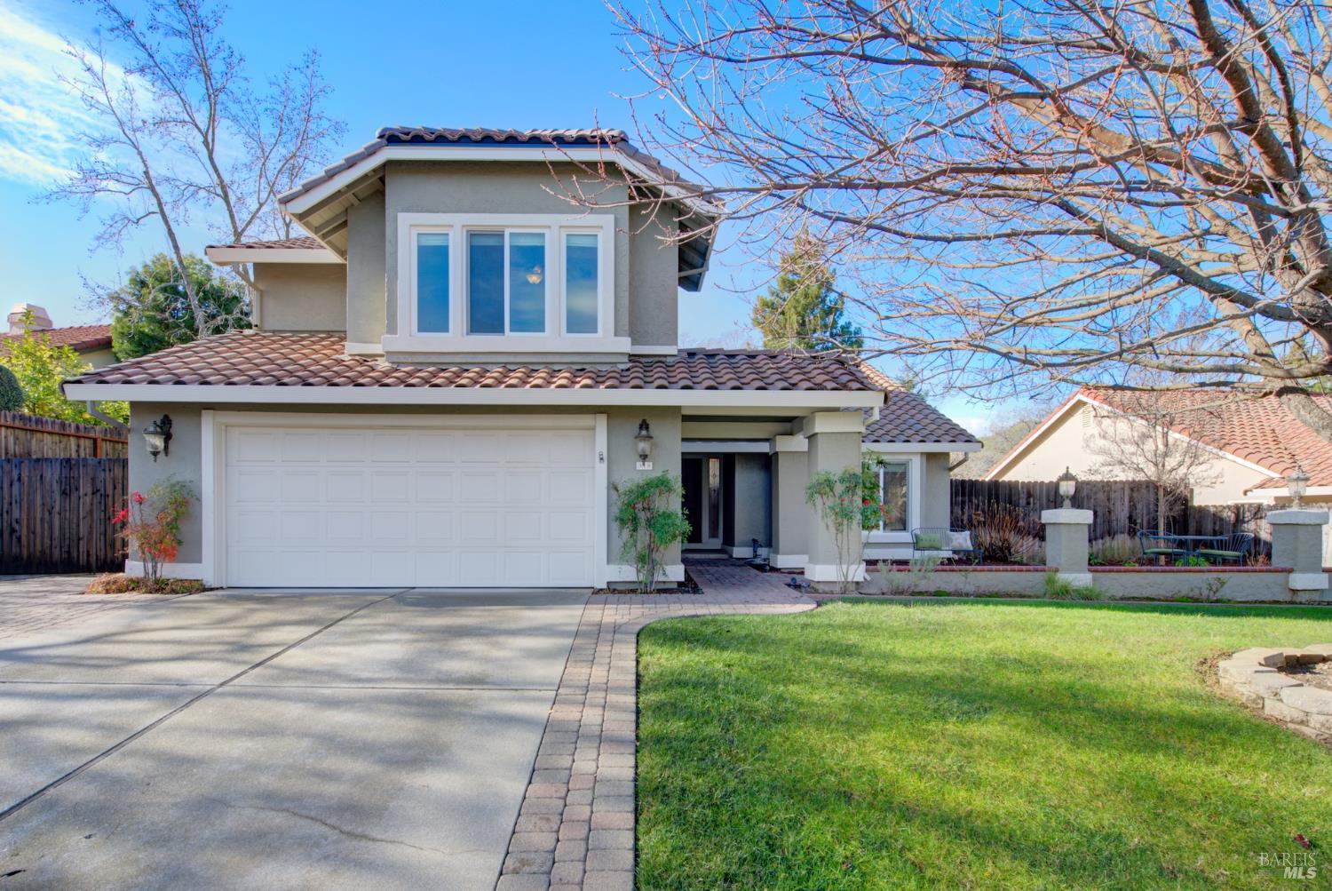 Detail Gallery Image 12 of 93 For 318 Kilgarvan Ct, Vacaville,  CA 95688 - 4 Beds | 3 Baths