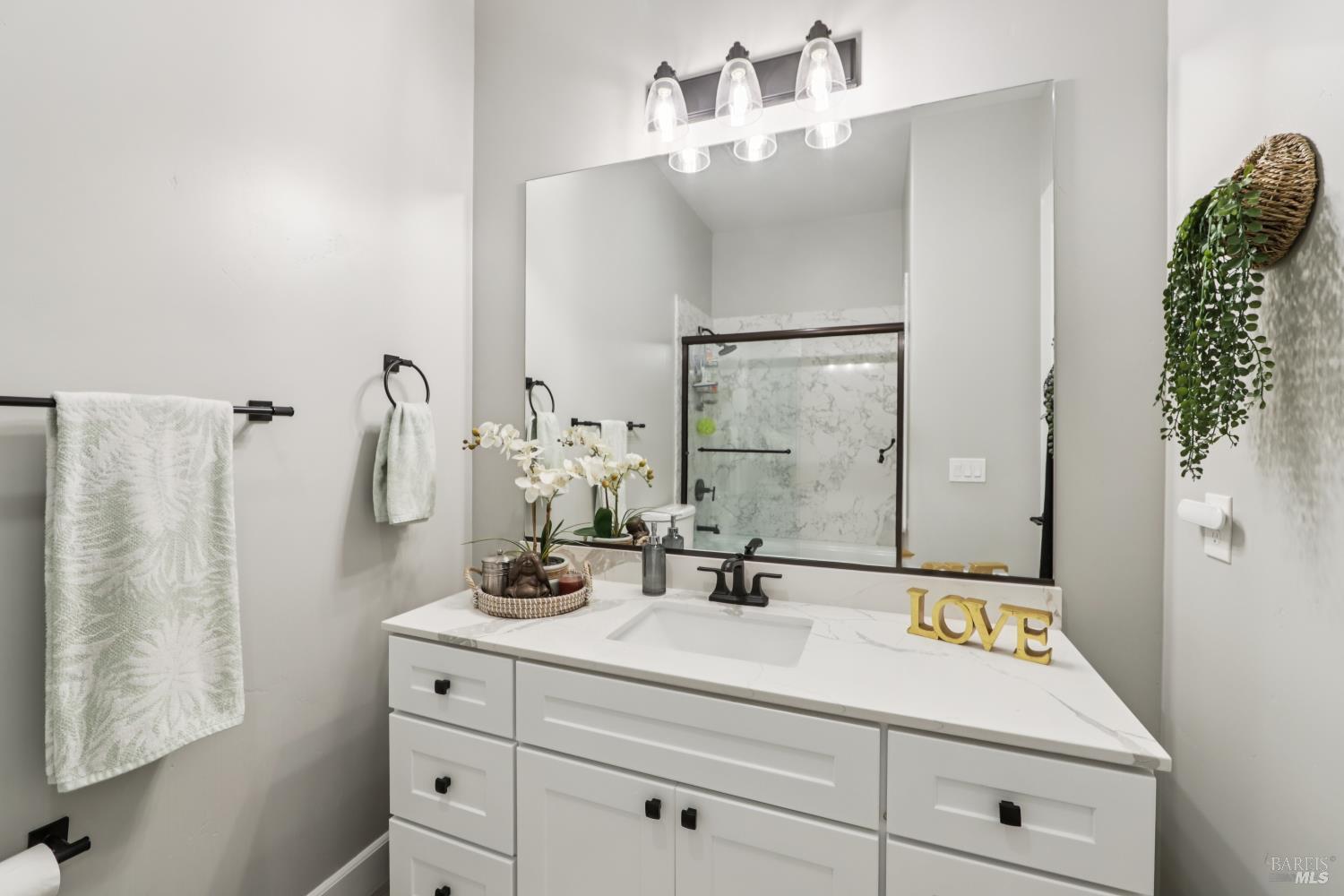 Detail Gallery Image 34 of 50 For 3675 Wyndemere Cir, Santa Rosa,  CA 95403 - 3 Beds | 3 Baths