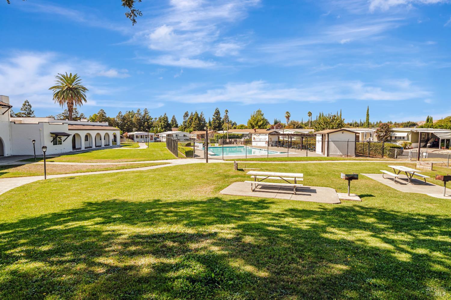 Detail Gallery Image 13 of 22 For 86 Biltmore Ct, Fairfield,  CA 94533 - 3 Beds | 2 Baths