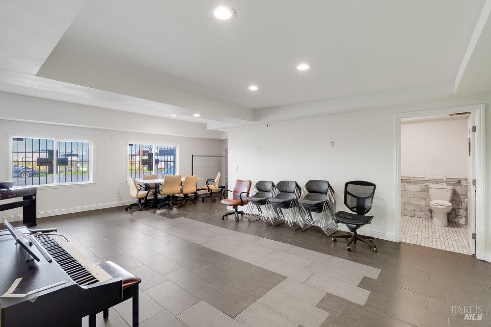 Detail Gallery Image 19 of 43 For 1966 Broadway St, Vallejo,  CA 94589 - – Beds | – Baths