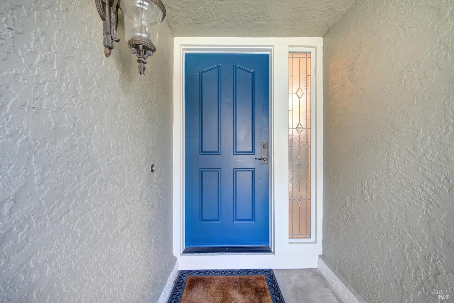 Detail Gallery Image 16 of 93 For 318 Kilgarvan Ct, Vacaville,  CA 95688 - 4 Beds | 3 Baths