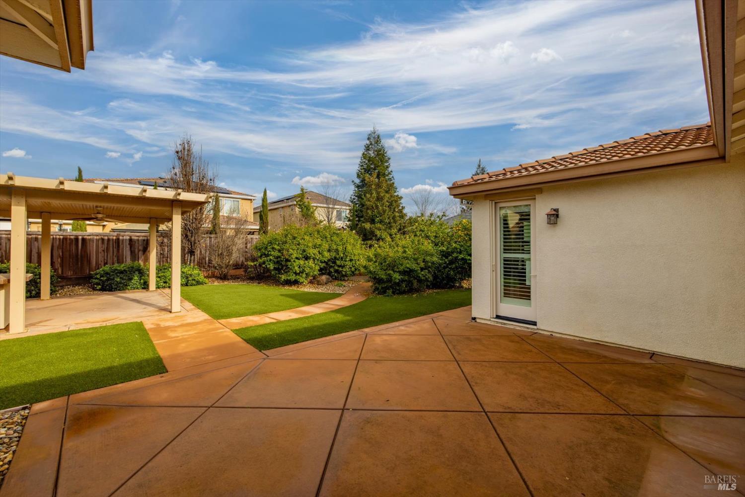 Detail Gallery Image 59 of 74 For 2036 Newcastle Dr, Vacaville,  CA 95687 - 3 Beds | 3 Baths